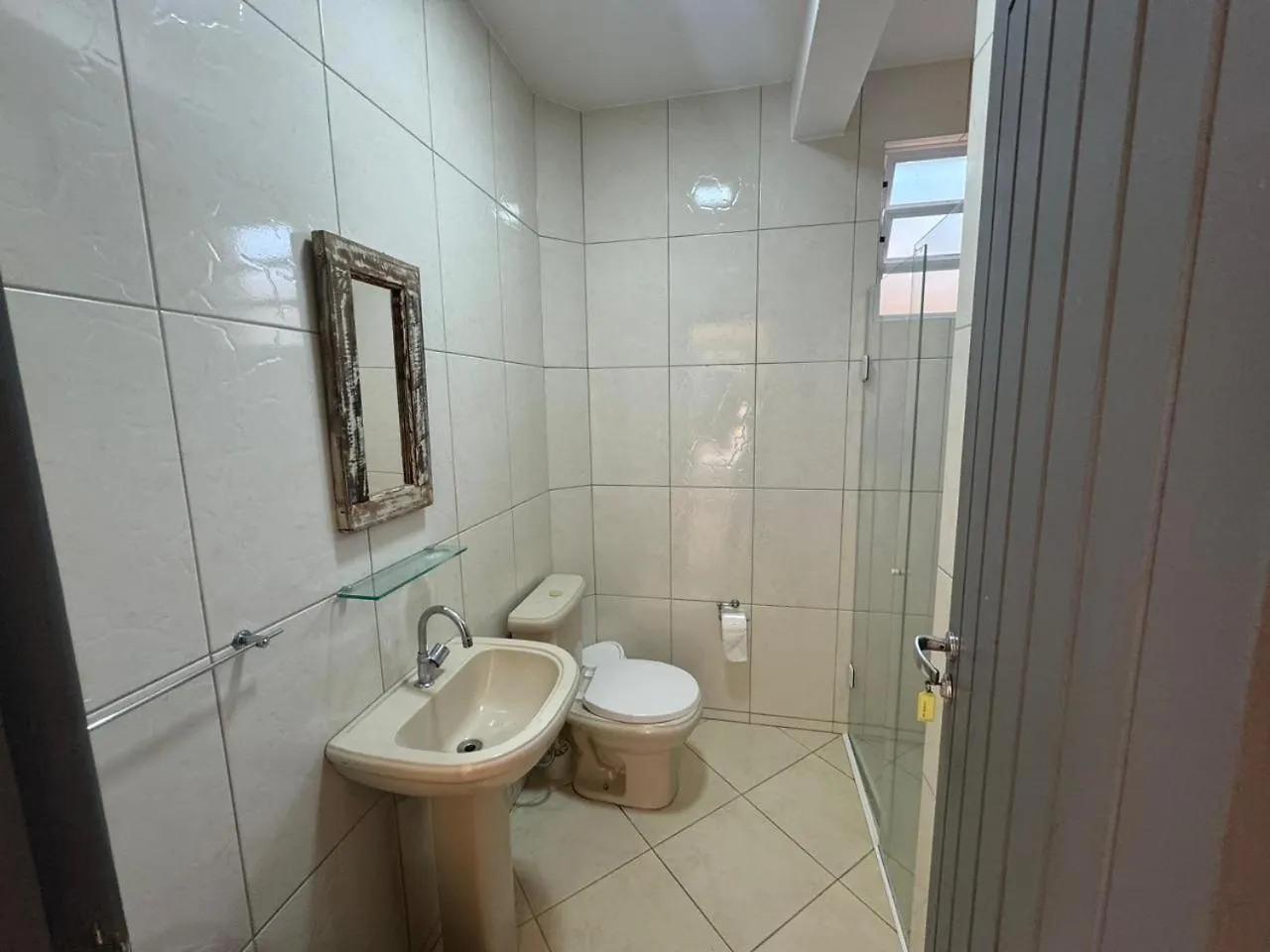 Villa Cod 11 - Excelente Casa Localizada A 180M Do Mar! Governador Celso Ramos Brasil